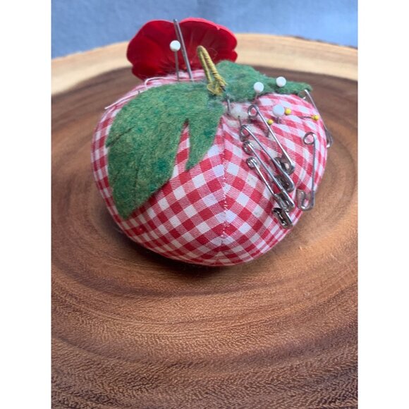 Vintage Gingham Tomato Pin Cushion with Safety Pins & Pins - Picture 11 of 14